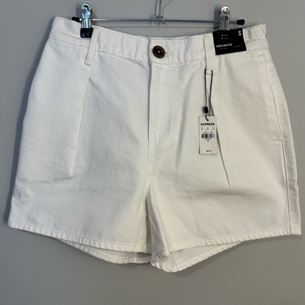 Express White High Waist Pleated Women's Shorts